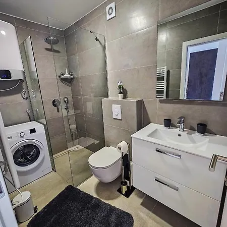 Apartment Aenona Nin