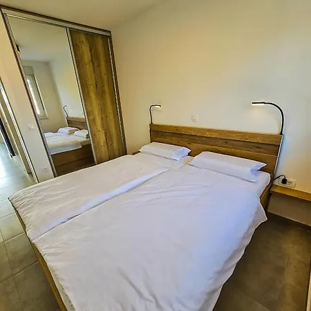 Apartment Aenona Nin